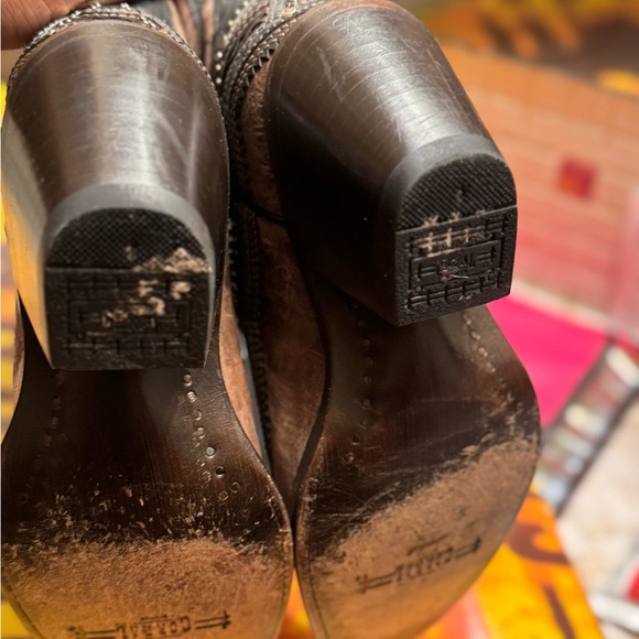 Corral Brown and Black Embroidered Western Boots - Picture 5 of 5